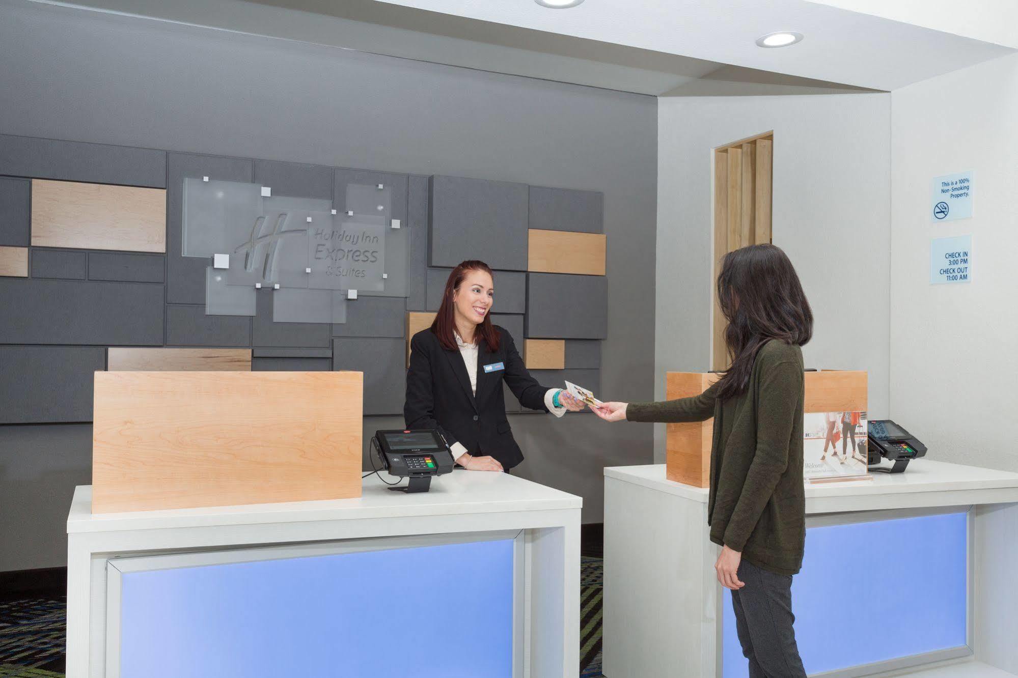 Holiday Inn Express & Suites. By Ihg Fleming Island Екстериор снимка